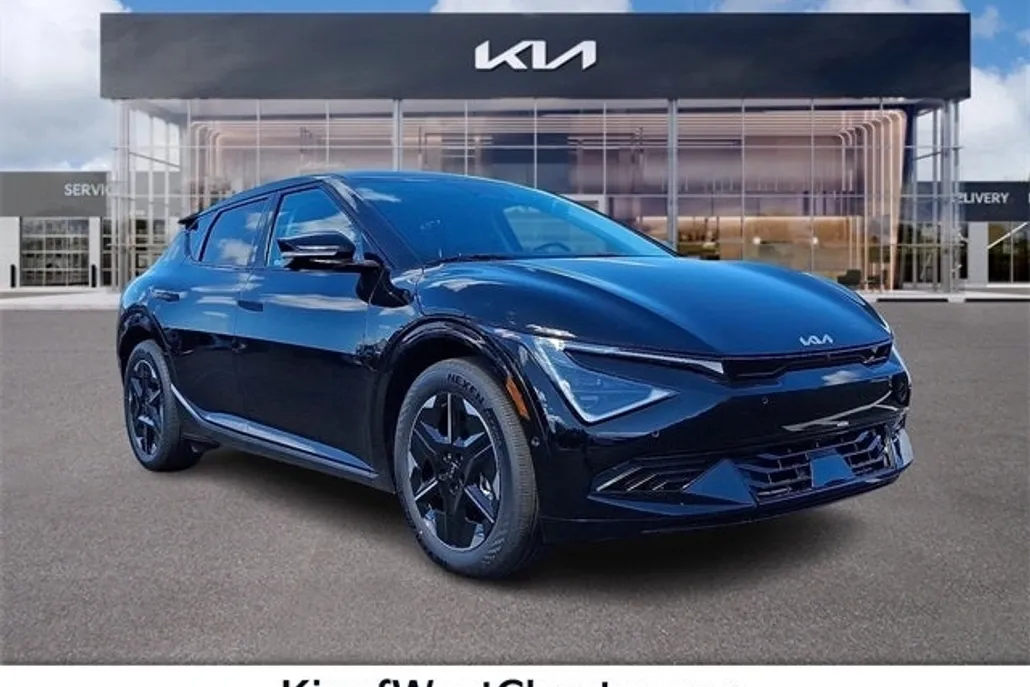2025 Kia EV6 Wind photo 1