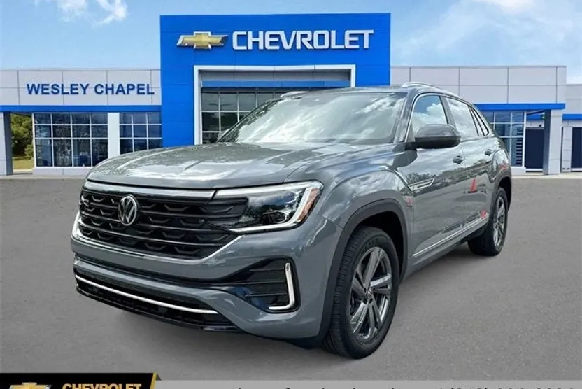 2024 Volkswagen Atlas Cross Sport SEL R-Line photo 1