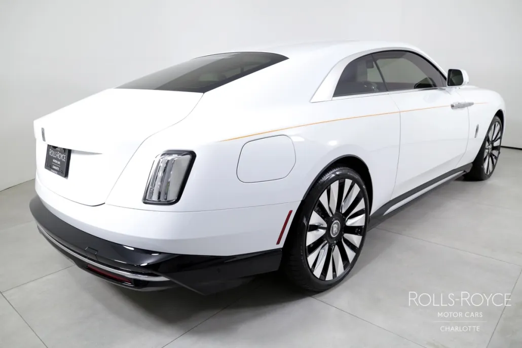 2024 Rolls Royce Spectre photo 1