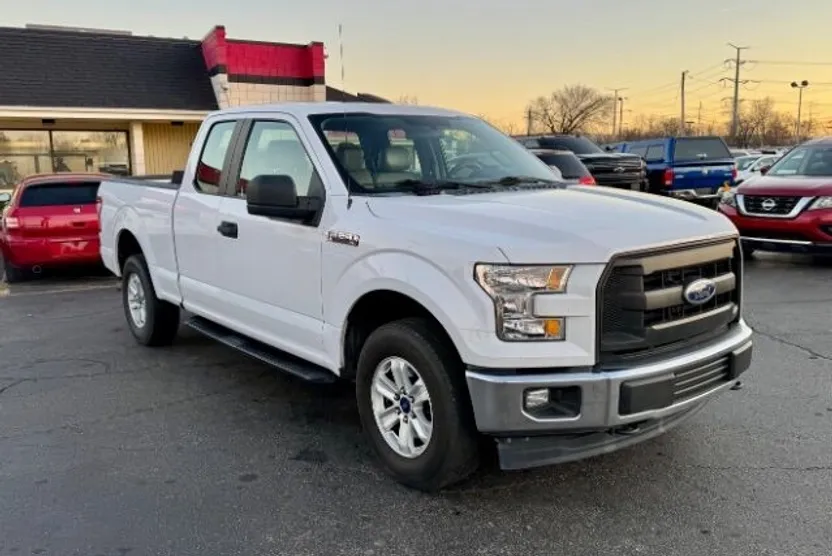 2017 Ford F-150 XL photo 1