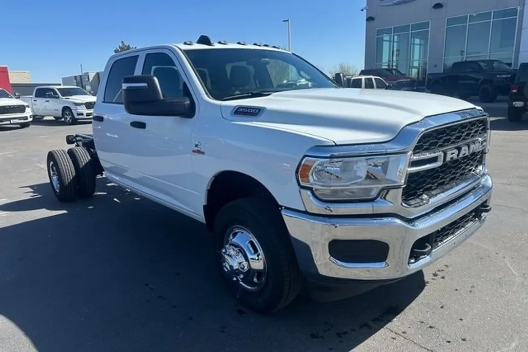 2024 Ram 3500 Tradesman photo 1