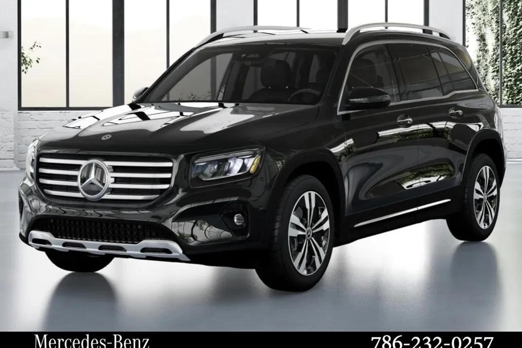 2025 Mercedes Benz GLB 250 4MATIC photo 1
