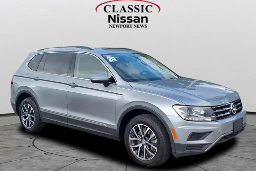 2020 Volkswagen Tiguan SE photo 1