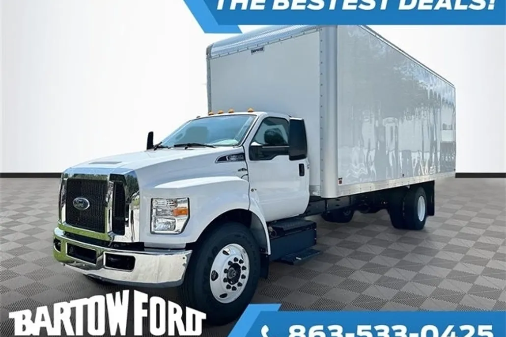 2025 Ford F-650 SuperCab photo 1