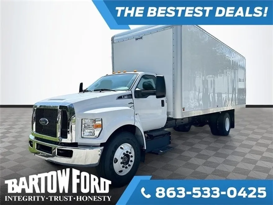 2025 Ford F-650 SuperCab photo 1