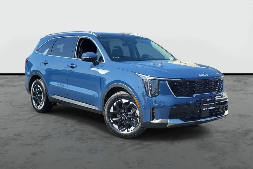 2025 Kia Sorento S photo 1