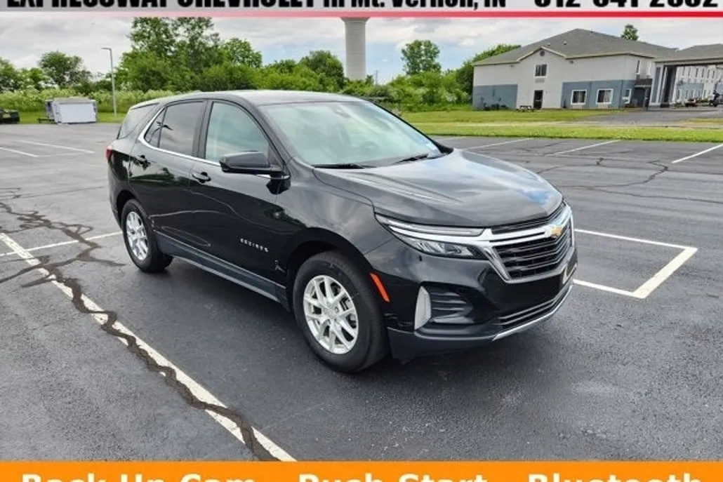 2023 Chevrolet Equinox LT photo 1