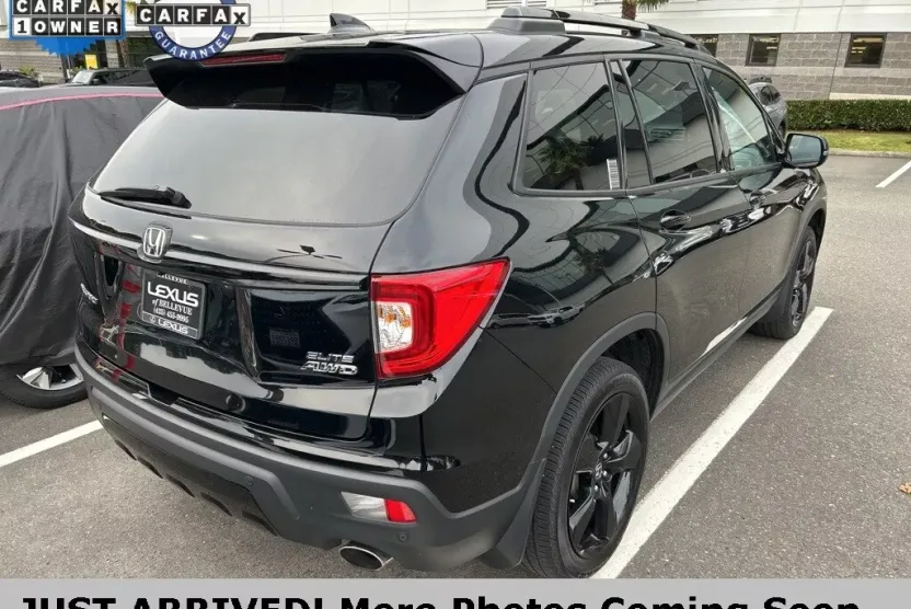 2020 Honda Passport Elite photo 1