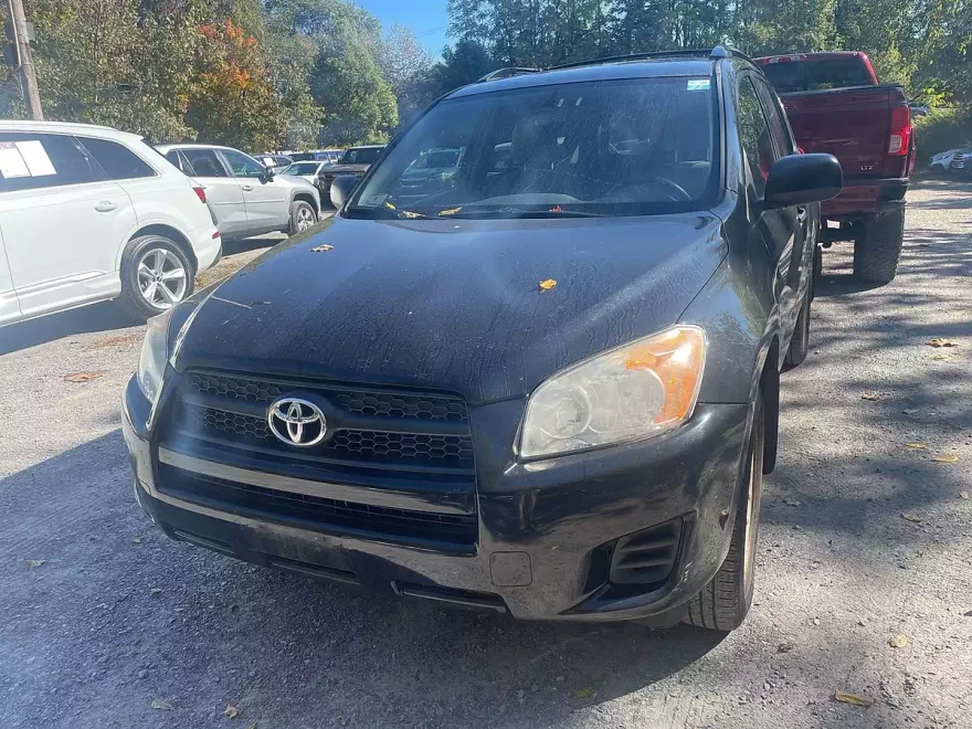 2010 Toyota RAV4 photo 1