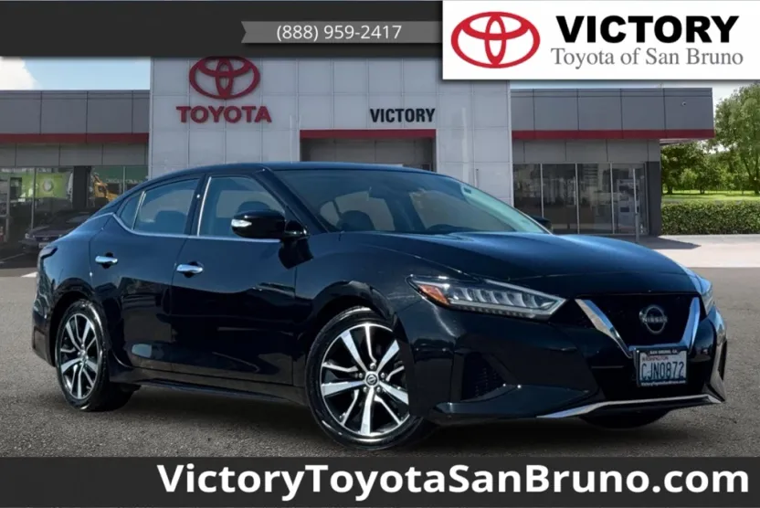 2023 Nissan Maxima SV photo 1