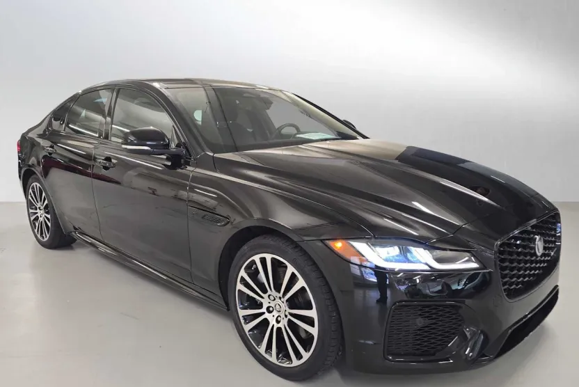 2024 Jaguar XF P300 R-Dynamic SE photo 1