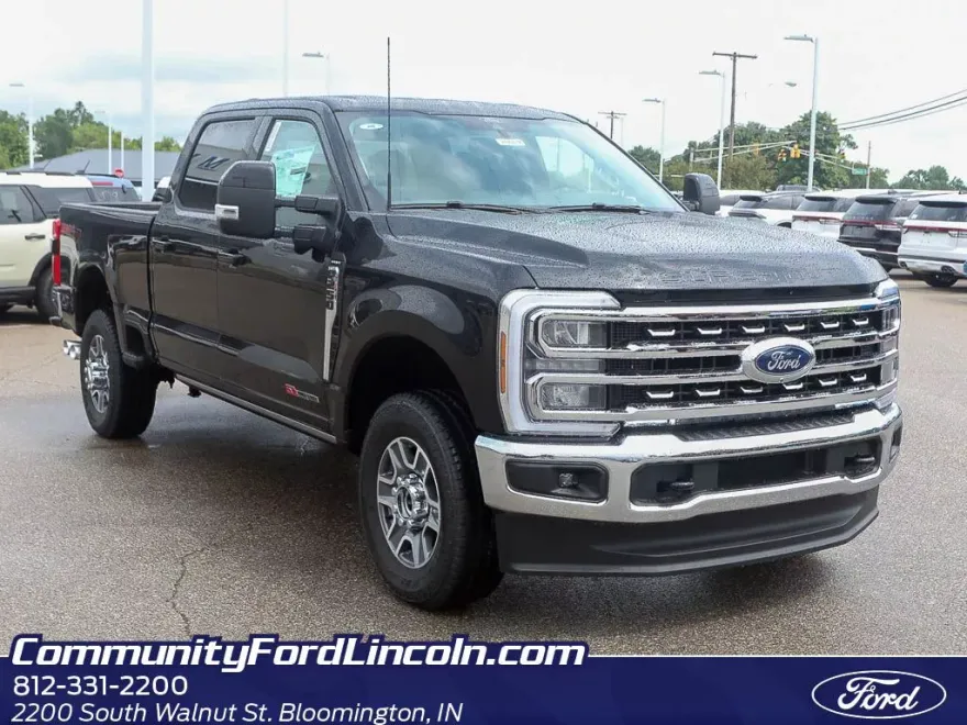 2025 Ford F-250 Lariat photo 1