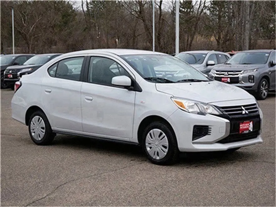 2024 Mitsubishi Mirage G4 ES photo 1
