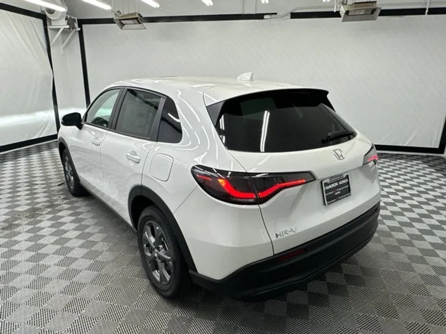 2026 Honda HR-V LX photo 1