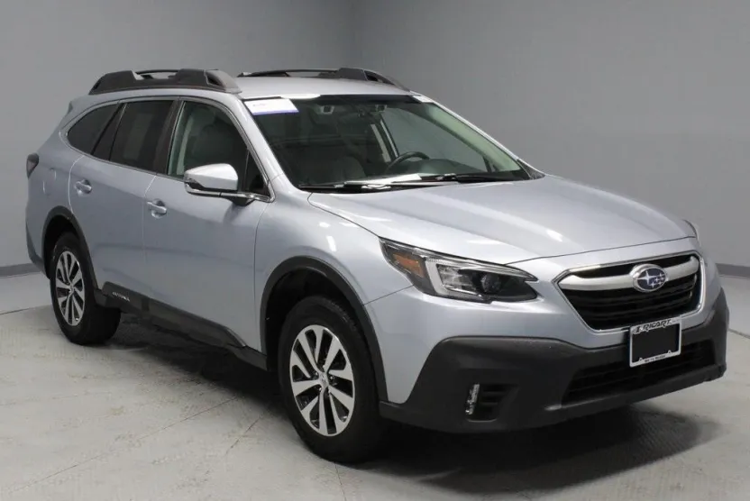 2022 Subaru Outback Premium photo 1