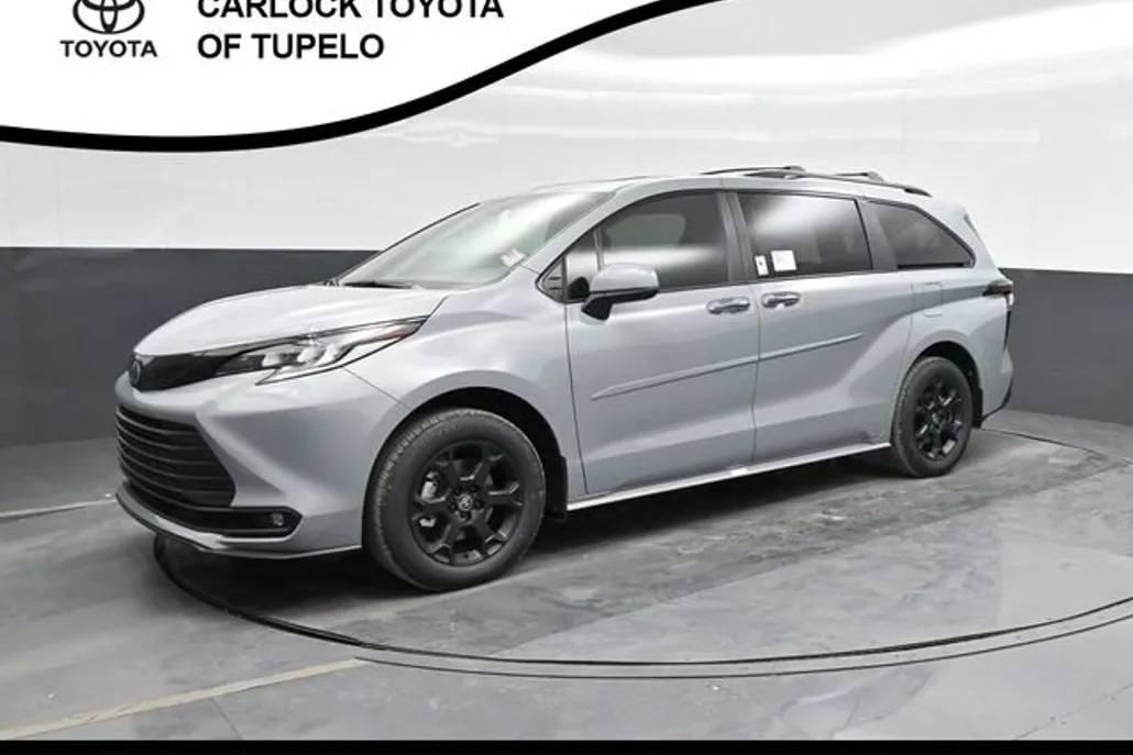 2025 Toyota Sienna Woodland Edition photo 1