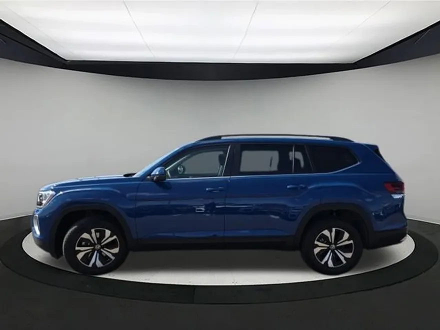 2026 Volkswagen Atlas SE photo 1