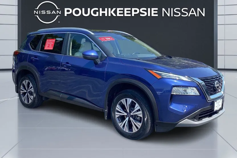 2022 Nissan Rogue SV photo 1