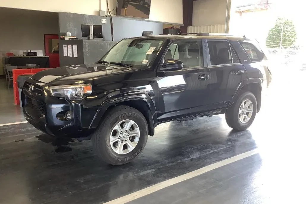 2024 Toyota 4Runner SR5 photo 1