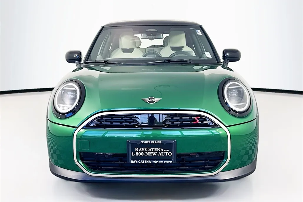 2025 Mini Cooper S photo 1
