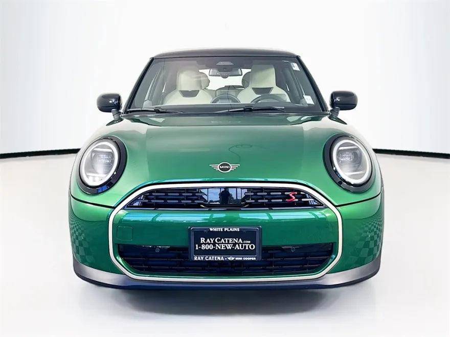 2025 Mini Cooper S photo 1
