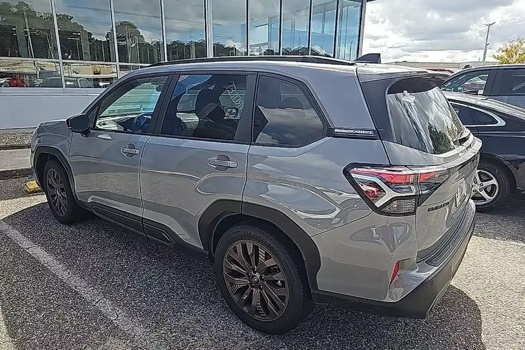 2025 Subaru Forester Sport photo 1