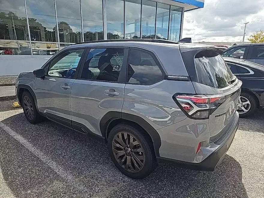 2025 Subaru Forester Sport photo 1