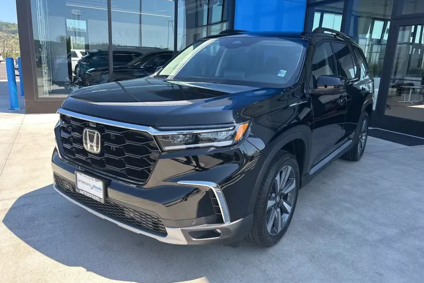 2025 Honda Pilot Elite photo 1