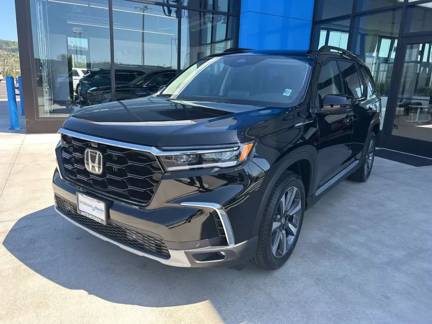 2025 Honda Pilot Elite photo 1