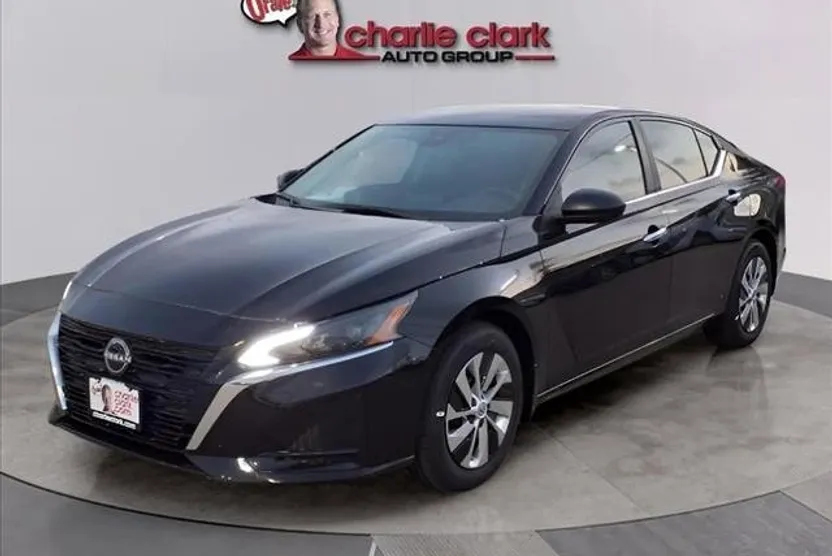 2025 Nissan Altima 2.5 S photo 1