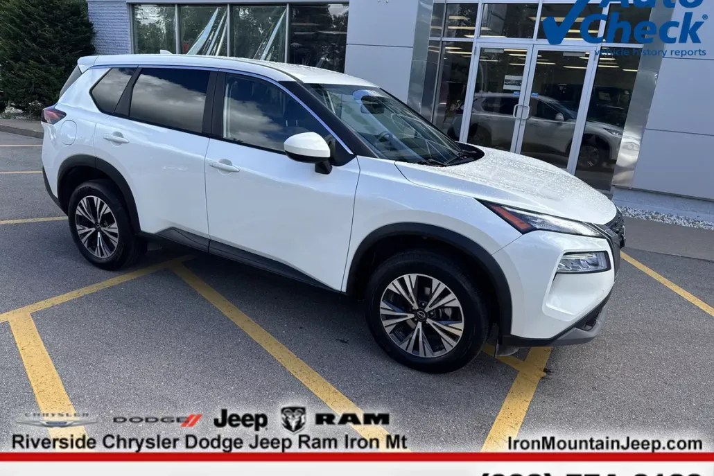 2023 Nissan Rogue SV photo 1