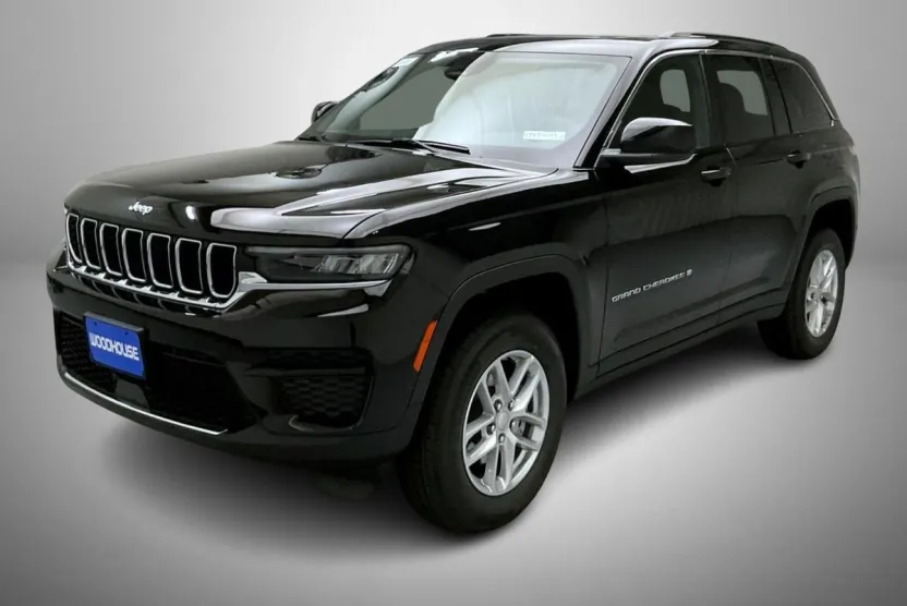 2025 Jeep Grand Cherokee Laredo X photo 1