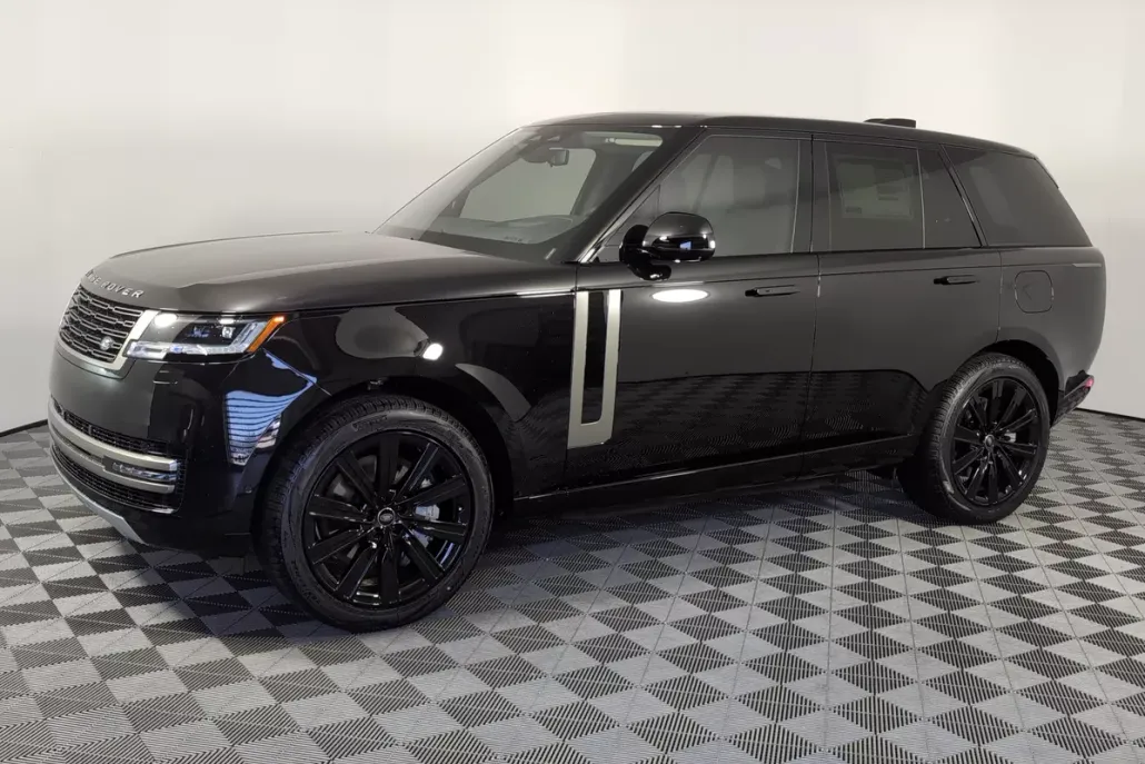 2025 Land Rover Range Rover SE photo 1