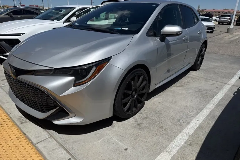 2020 Toyota Corolla XSE photo 1