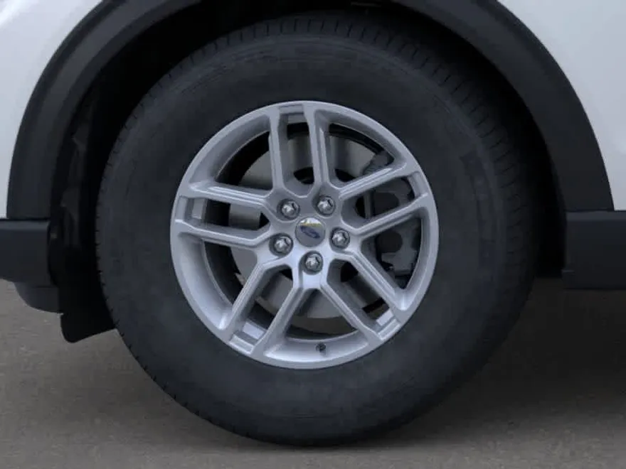 2025 Ford Explorer photo 1