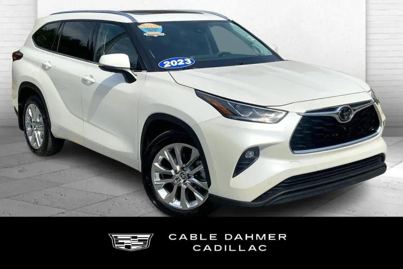 2021 Toyota Highlander Limited photo 1