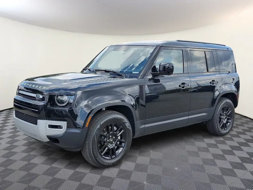 2025 Land Rover Defender 110 S photo 1