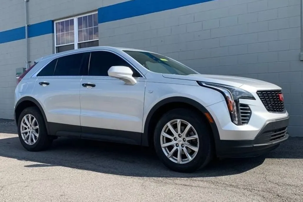 2019 Cadillac XT4 Luxury photo 1