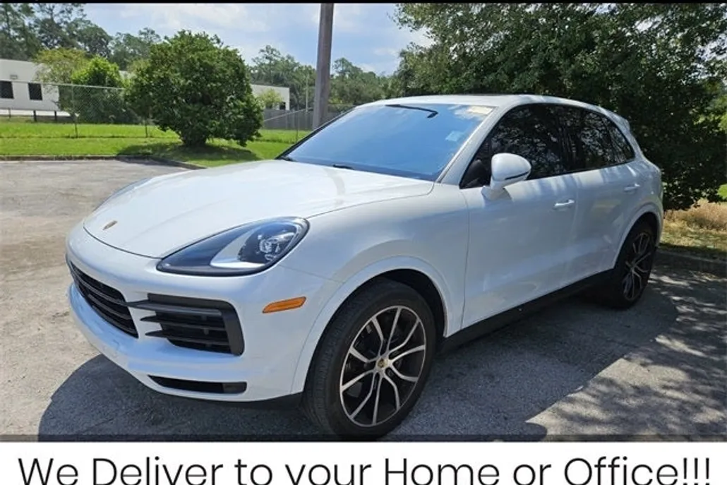 2023 Porsche Cayenne Base photo 1