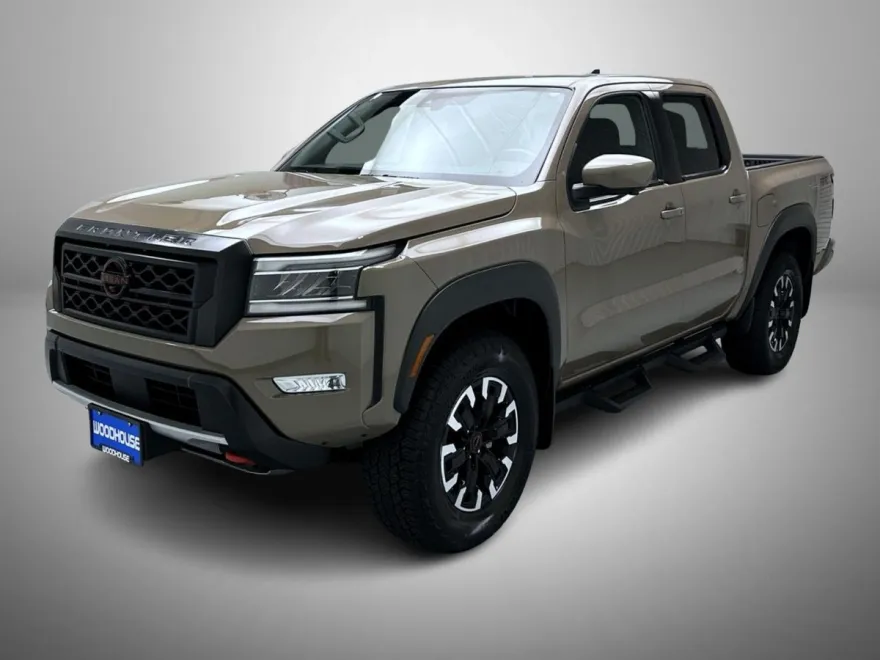 2023 Nissan Frontier PRO-4X photo 1