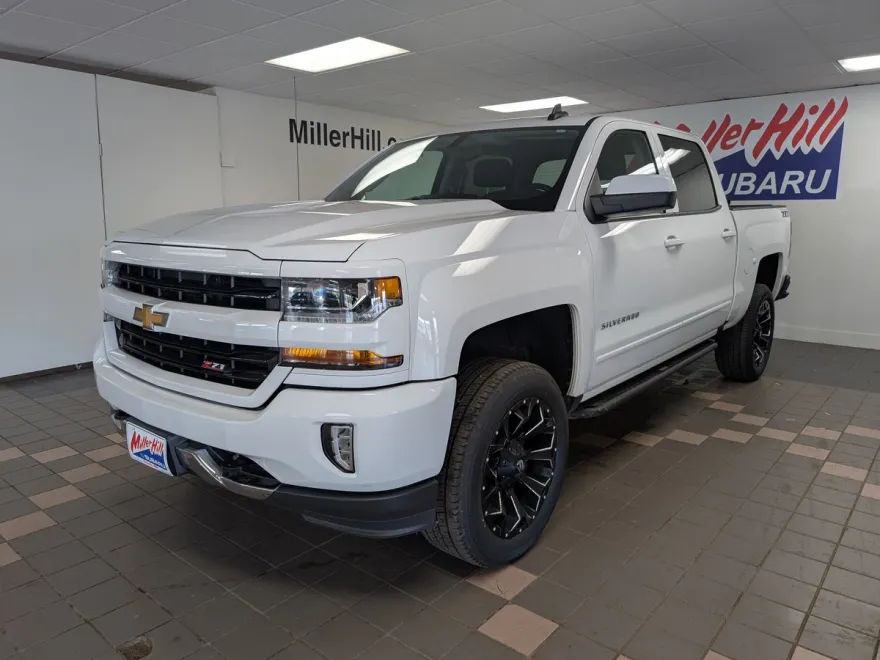 2018 Chevrolet Silverado 1500 LT photo 1