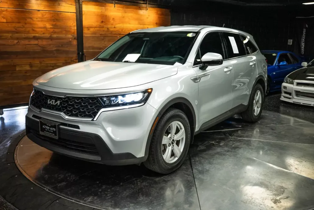2022 Kia Sorento LX photo 1