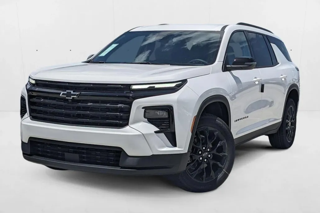2025 Chevrolet Traverse photo 1