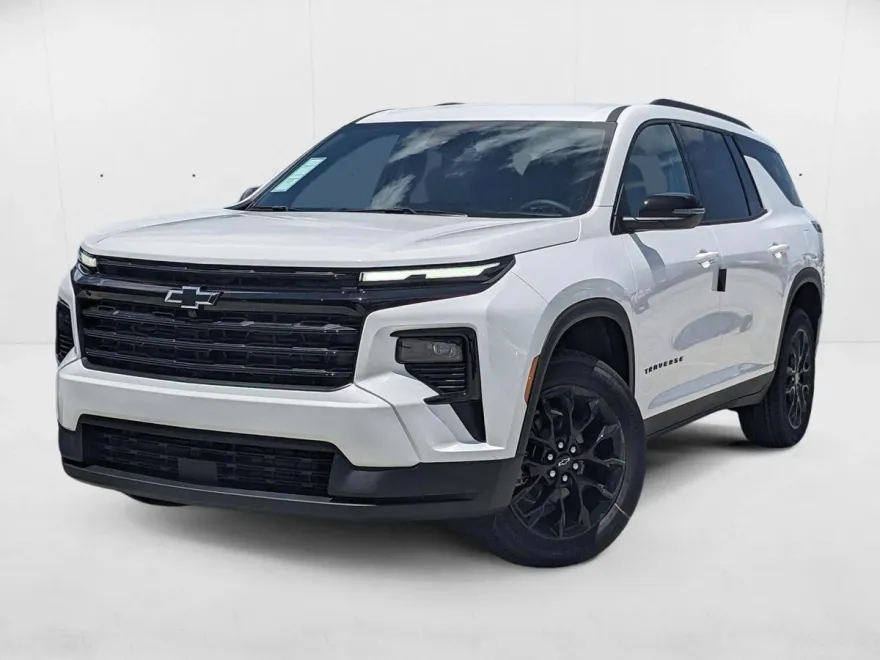 2025 Chevrolet Traverse photo 1