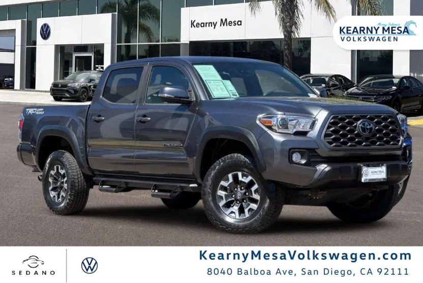 2021 Toyota Tacoma TRD Off-Road V6 photo 1