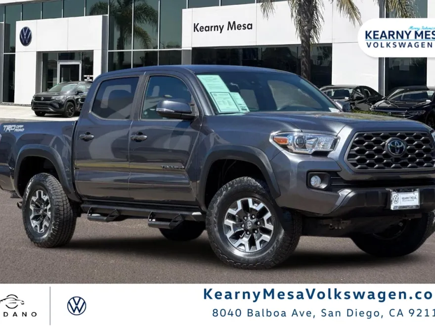 2021 Toyota Tacoma TRD Off-Road V6 photo 1