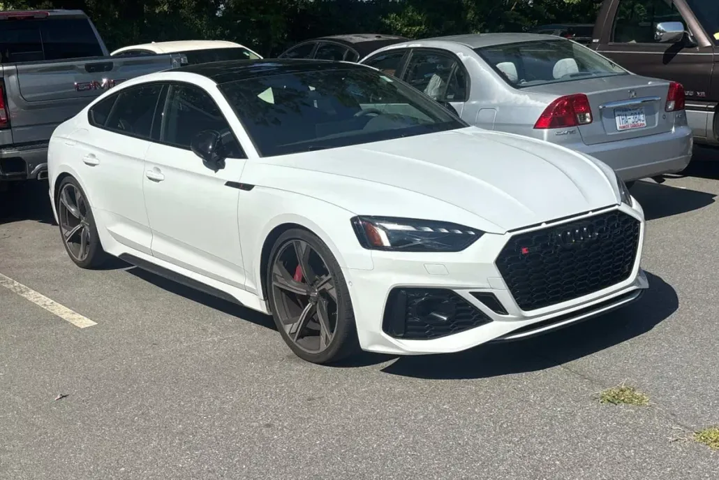 2022 Audi RS 5 photo 1