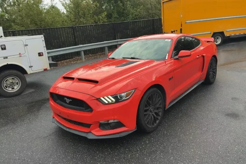 2015 Ford Mustang GT Premium photo 1