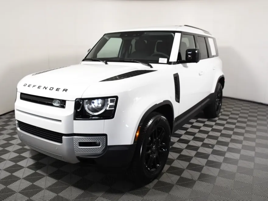 2025 Land Rover Defender 110 S photo 1