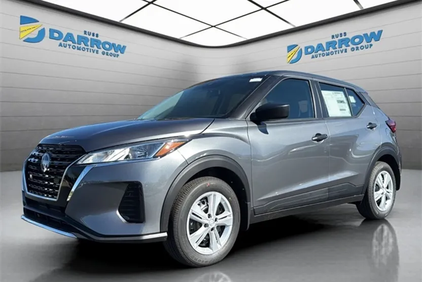 2025 Nissan Kicks Play S photo 1